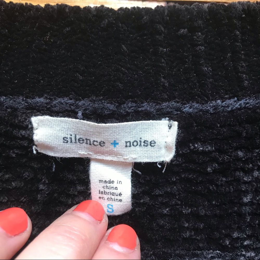 Urban Outfitters Black Chenille Cropped Sweater, S - Picture 4 of 12